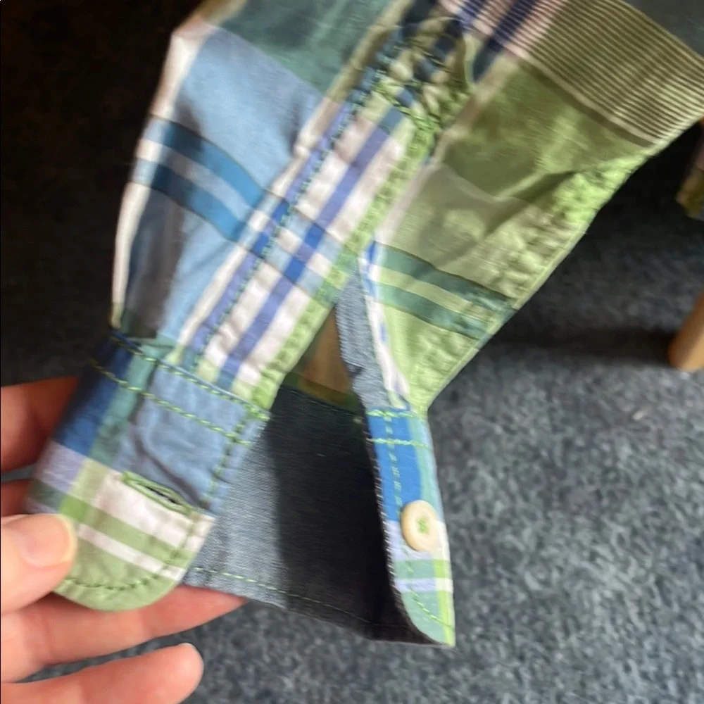 Tate and Tucker Plaid Button-Up Shirt